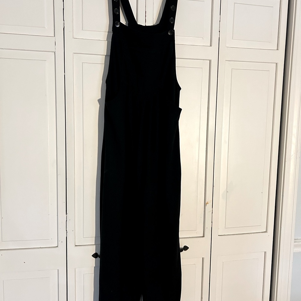 Cute romper from Halara. NWOT